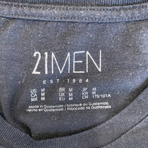 21 Men Tshirt Mens Medium Black Tee Saved By The Bell Kelly Kapowski - Picture 2 of 9